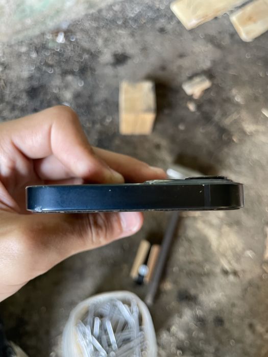 продам IPhone 13 pro