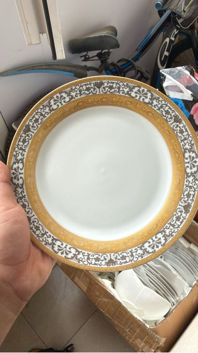 Продам комплект посуды срочно!
