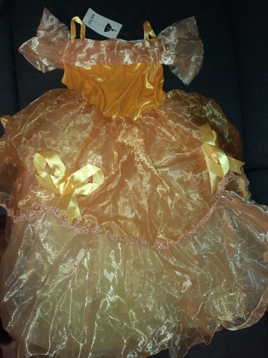 Rochie/rochita Belle cu volane noua