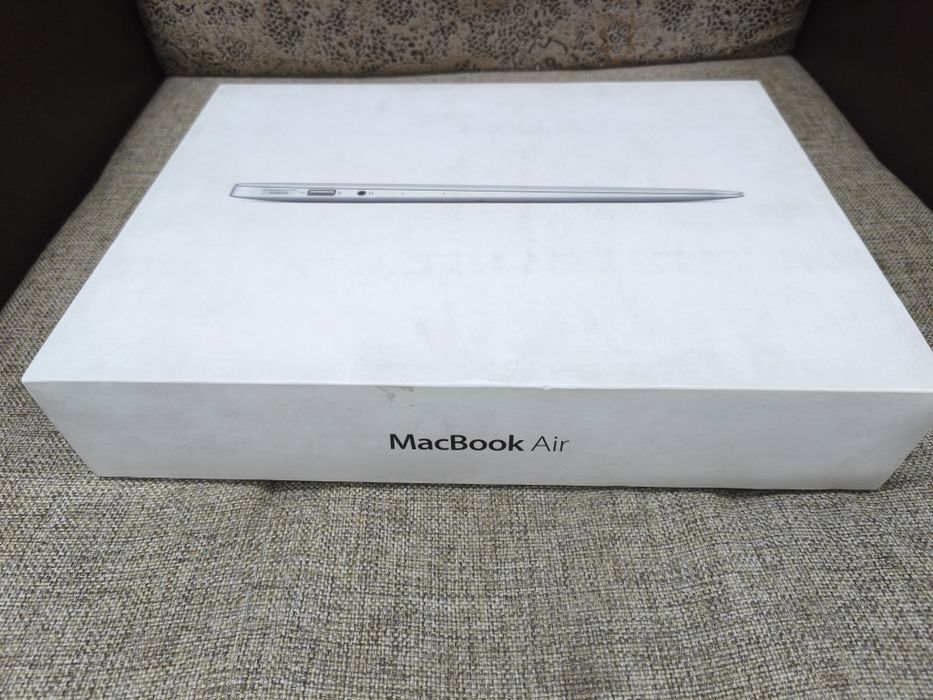 Macbook Apple core i5