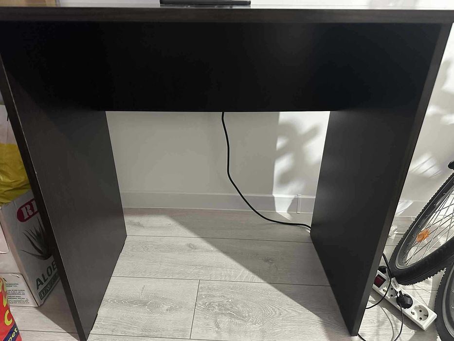 Birou pal de culoare maro