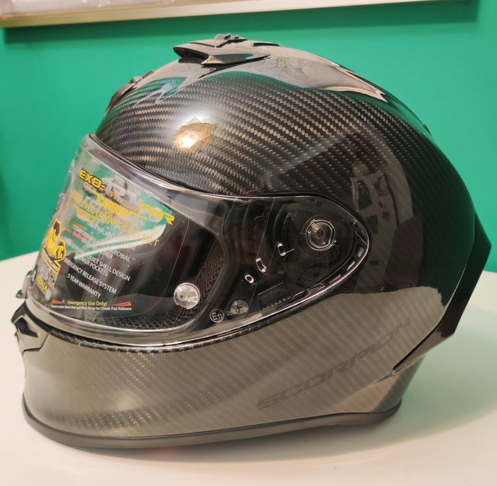 Scorpion EXO R1 Carbon Air XL – nouă, super ușoară