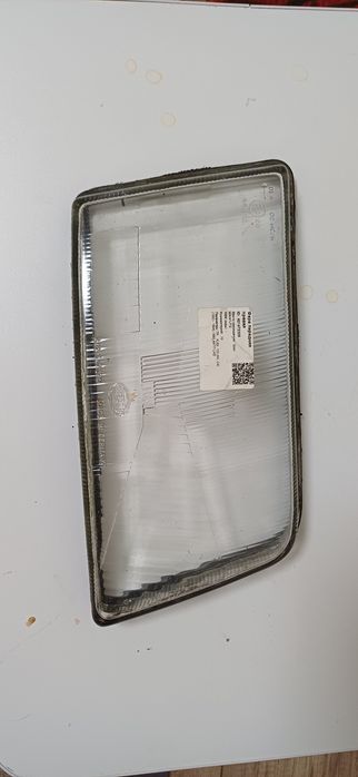 Стекло фары ауди с4