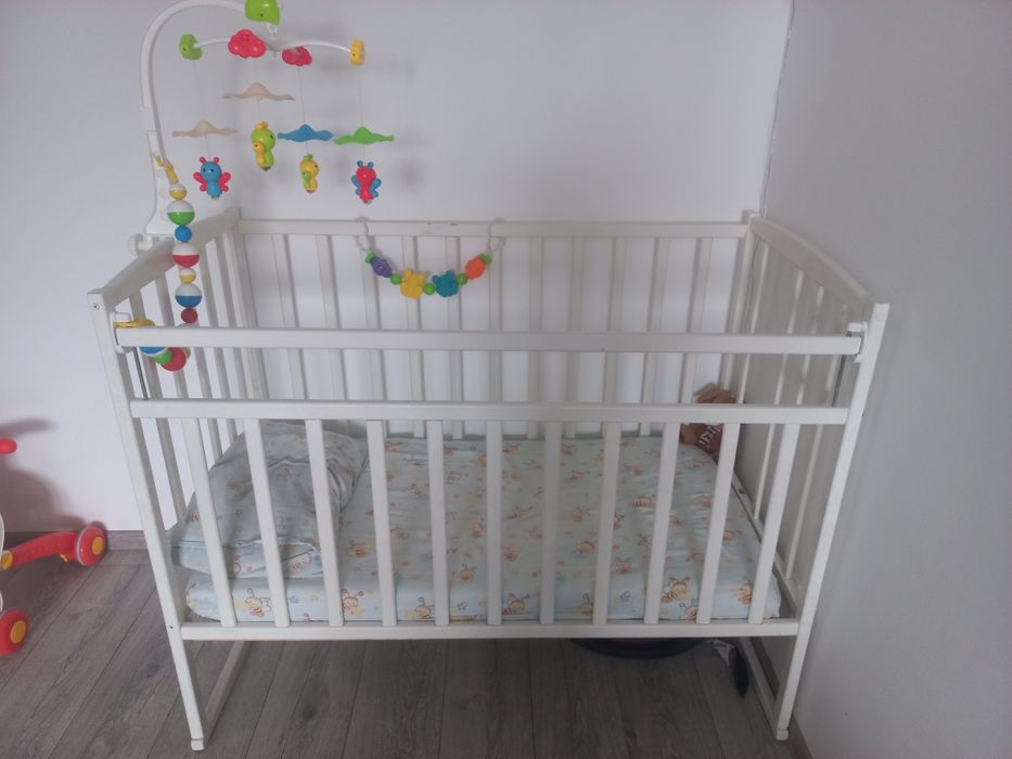 Продам детскую кроватку