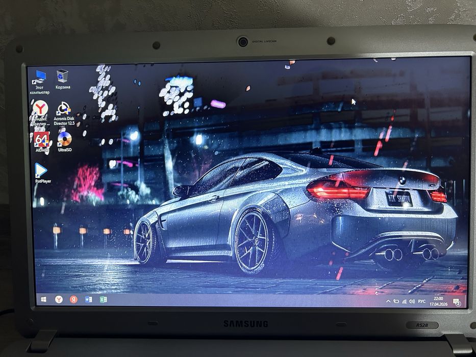 Ноутбук Samsung в хорошем состоянии