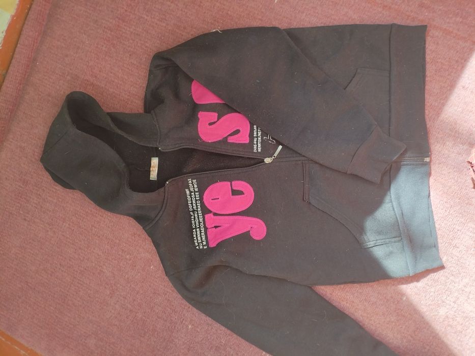 Продаётся детские вещи