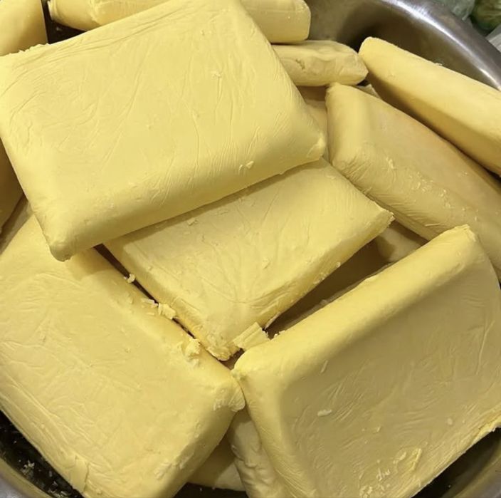 Сливочное домашнее масло, сары май, топленое масло