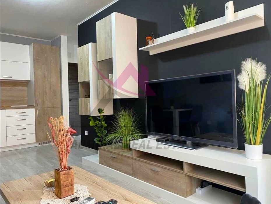 Дава се под наем Двустаен апартамент в Варна, Аспарухово - 68 кв.м за 500 € - Снимка #3