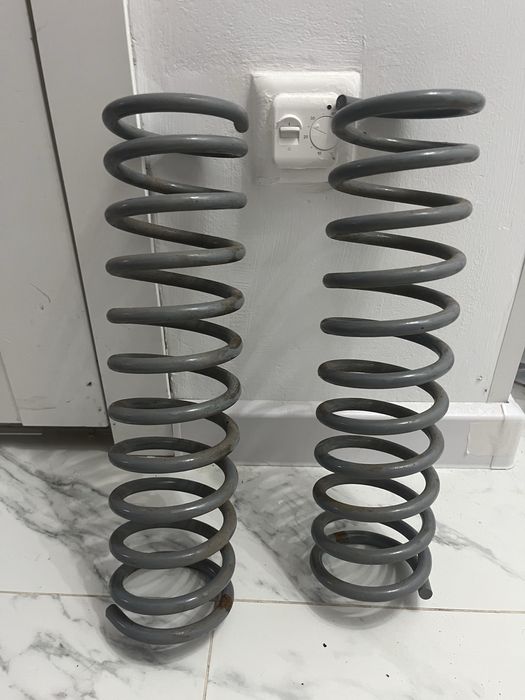 Продам пружины стоковые на приору