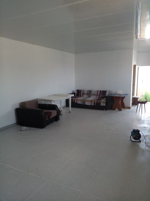 Земельный участок 9 соток микрорайон Кунгей ,с постройкой,