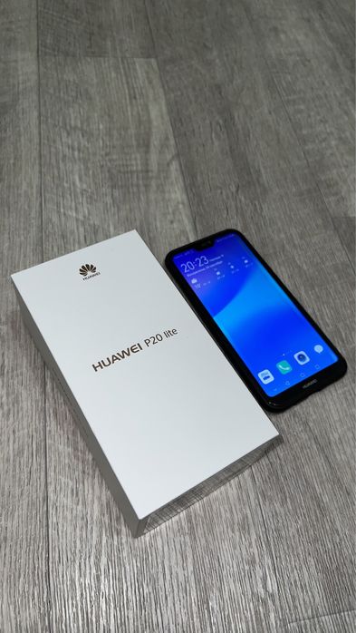 Huawei P20 Lite 4/64 Гб