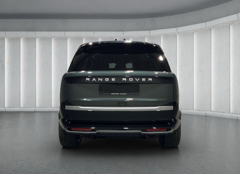 Range Rover Autobiography P530 LWB 7-Seat (Green Color)
