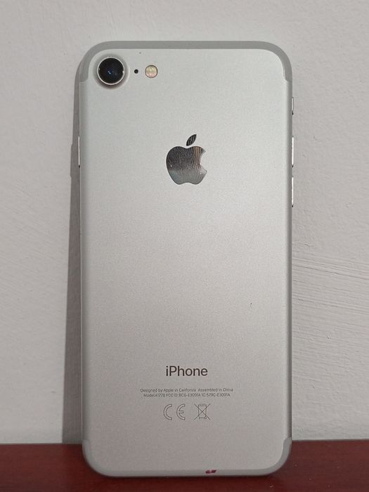 IPhone 7 80% АКБ 32gb
