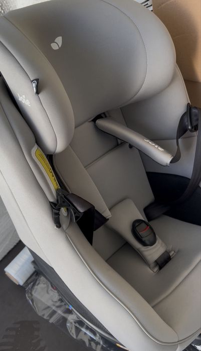 Scaun auto pentru copii Joie Spin 360, rotativ