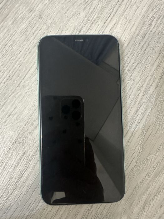 Продам iPhone 11, 64 GB, ярко-зелёный