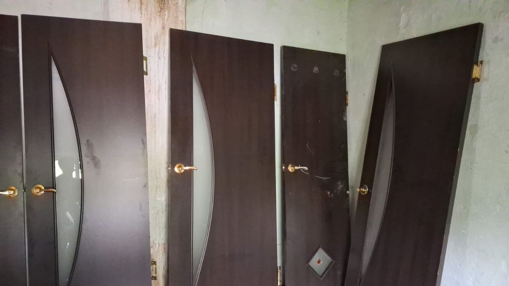 Продам все двери за 25К