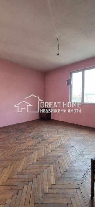 Продава се Многостаен апартамент в Търговище, Център - 132 кв.м за 599 €/кв.м - Снимка #2