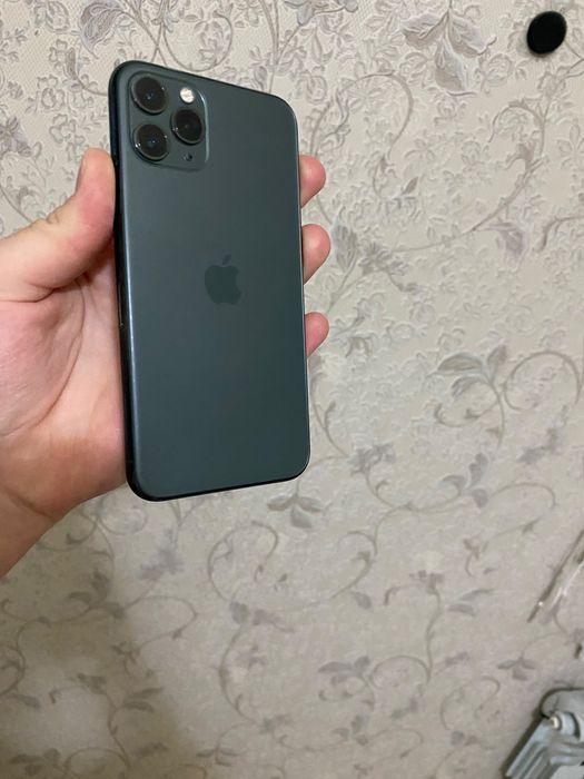 Продам iPhone 11 pro в хорошем состоянии
