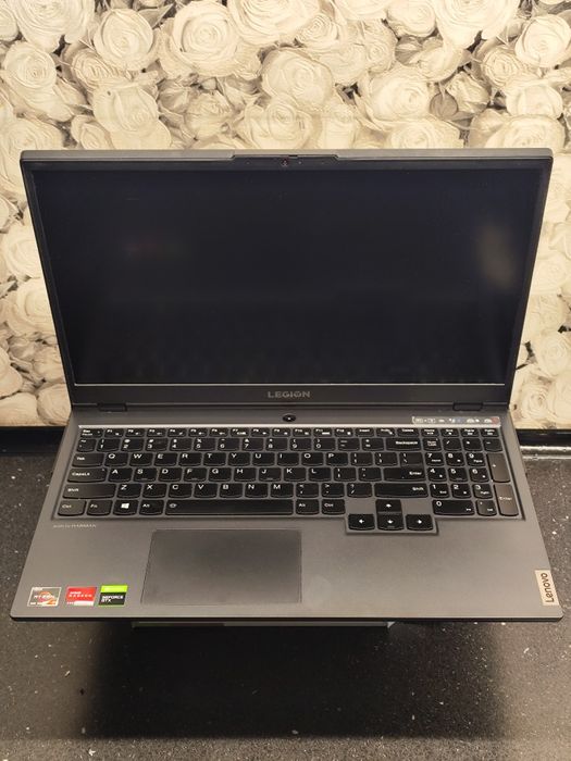 Legion 5 ryzen 7 laptop gaming