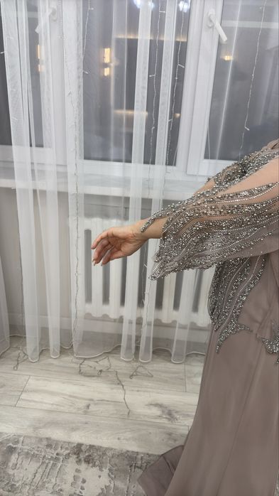 Шикарное вечернее  платье 58-62  размер