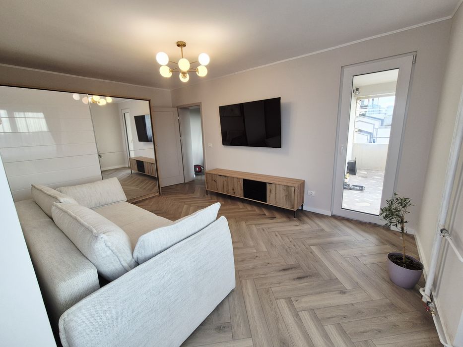 Apartament lux 2 camere decomandat zonă ultracentrală