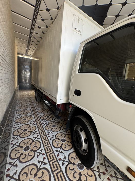 Isuzu radnoy 2013 yil