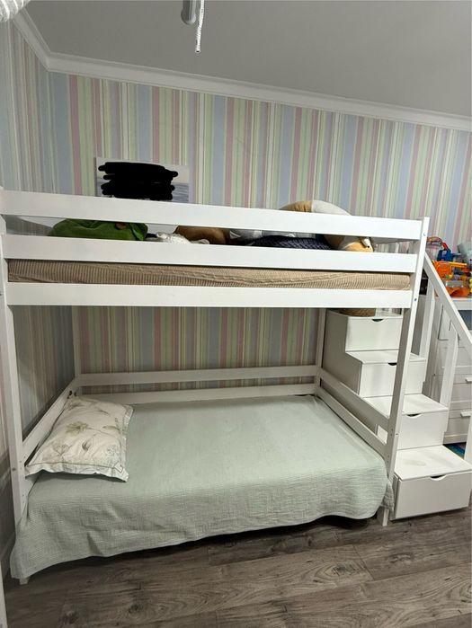 Кровать двухярусная