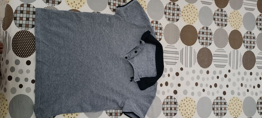 Рубашки и футболка поло