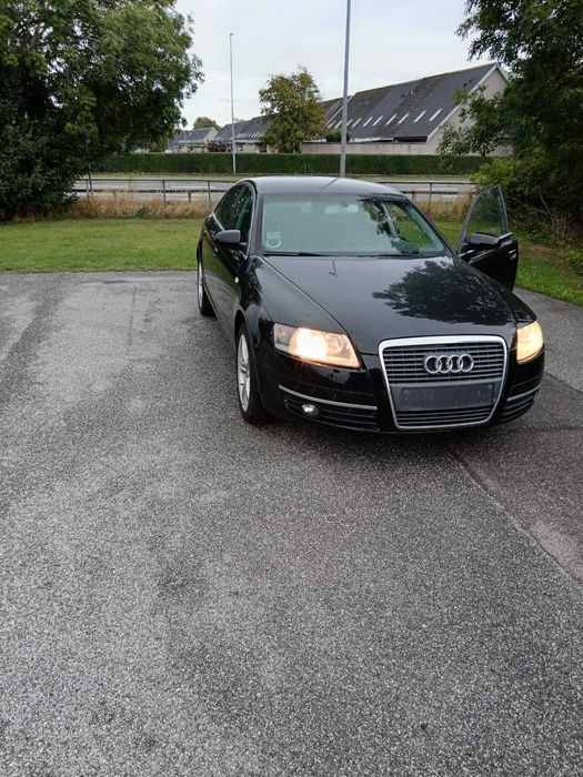 Salut vând sau schimb audi A6