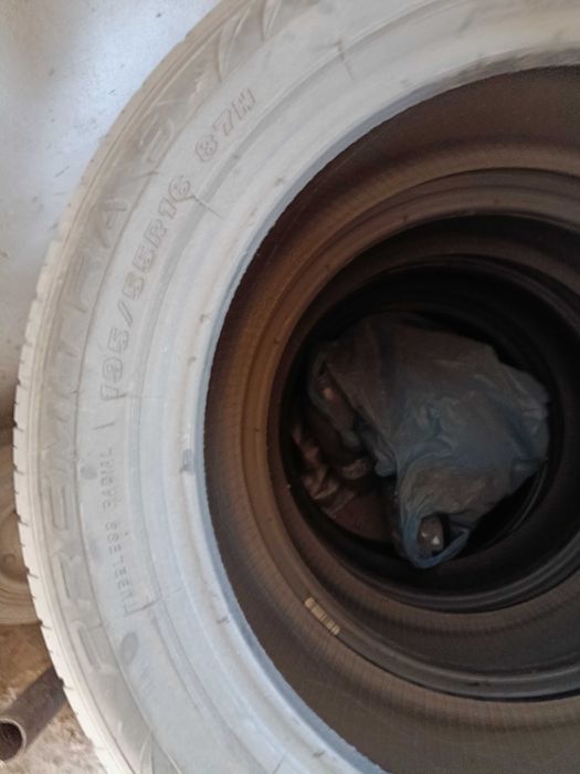 Летние шины б/у проходил 2 лета, состояние хорошее