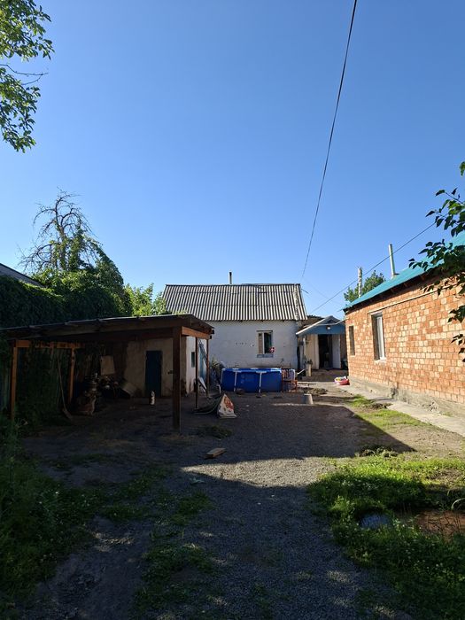 Срочно продаётся два дома