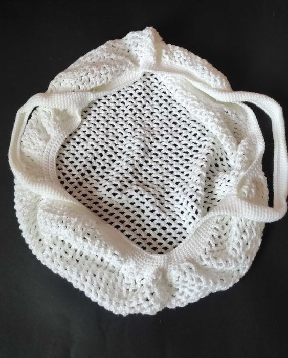 Две ажурени чанти ръчно изплетени на една кука