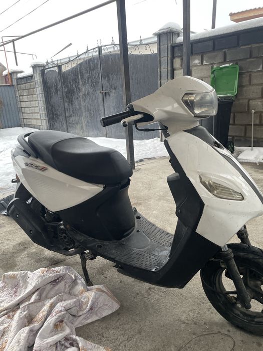 Мопед ямаха джог 125.документы есть на ходу срочная продажа !