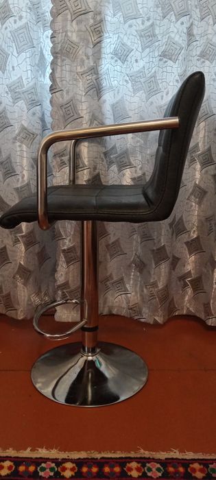 Продаётся стул для салона.