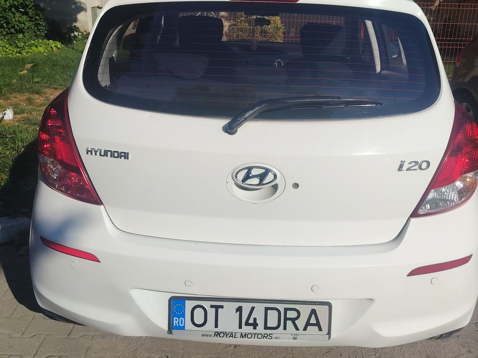 Hyundai i 20 . 2013