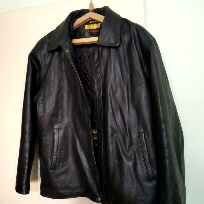 Продам кожаные куртки.