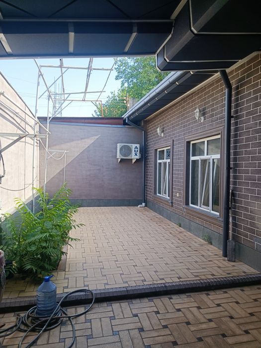 Чинабад , санаторий 3 комнаты, 2,3 сотки паркинг для авто