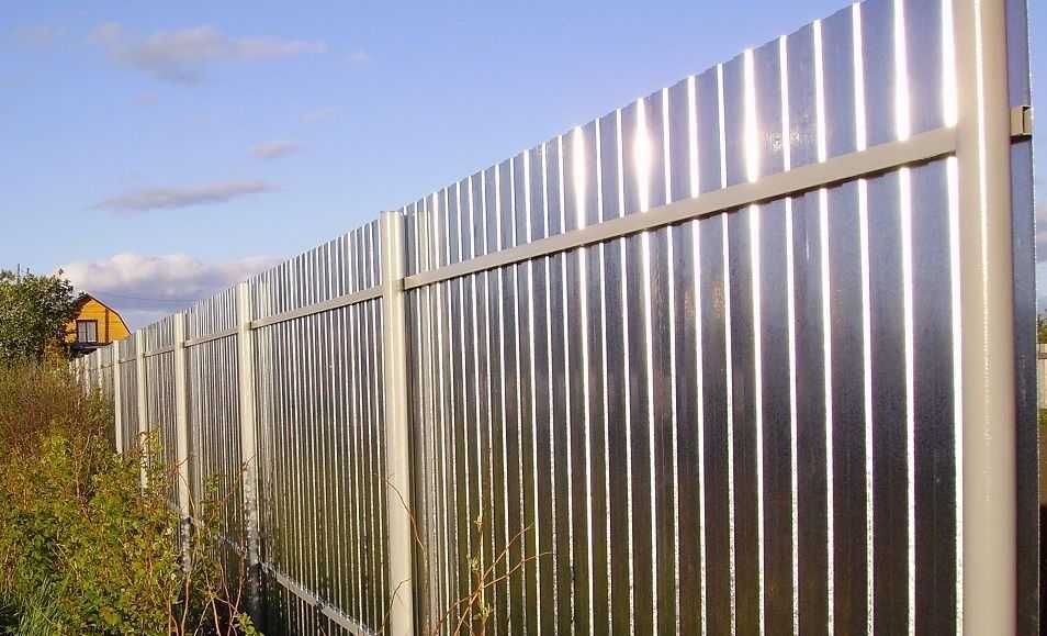 Волнистый полигаль для заборов и ограждений (как проф лист)