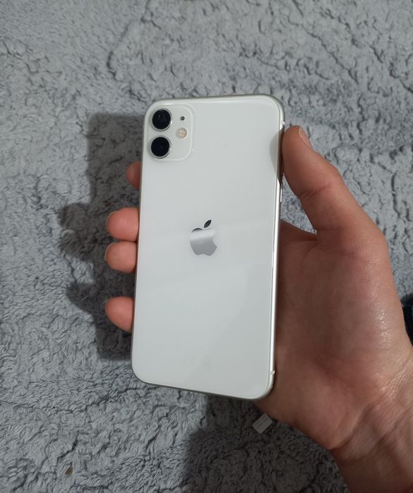 Iphone 11 в хорешем состаяния