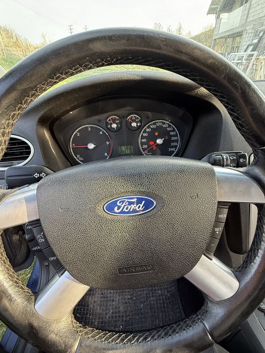 FORD Focus 2004 — imagine 4