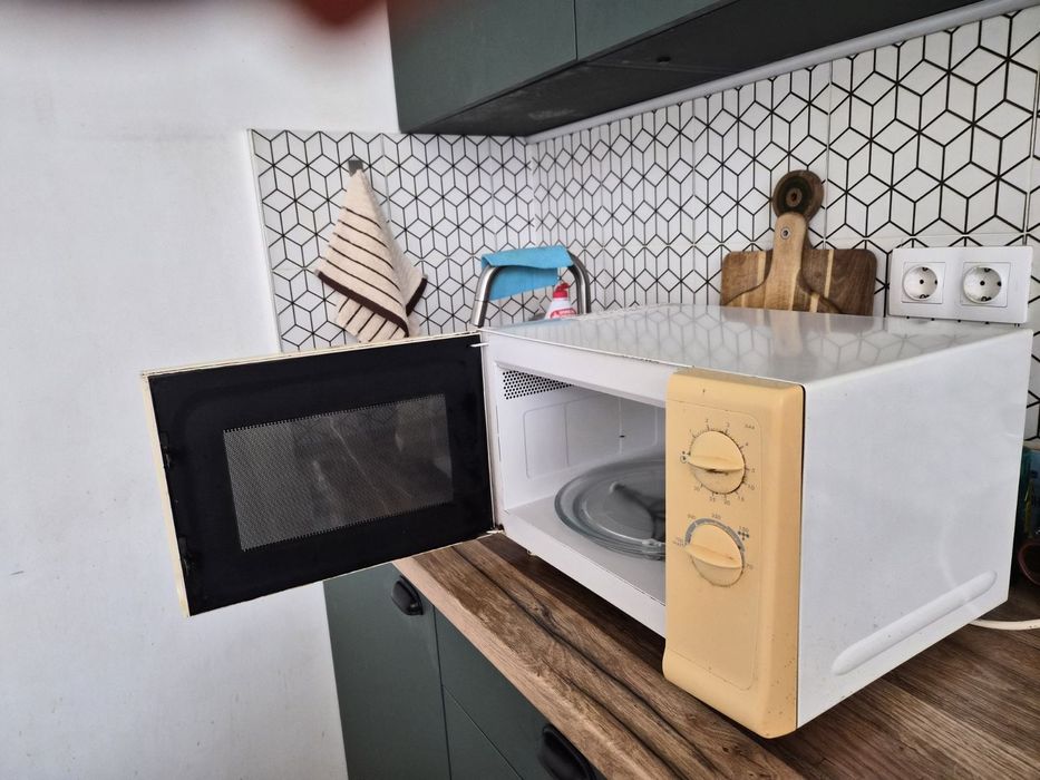 Микровълнова фурна Moulinex