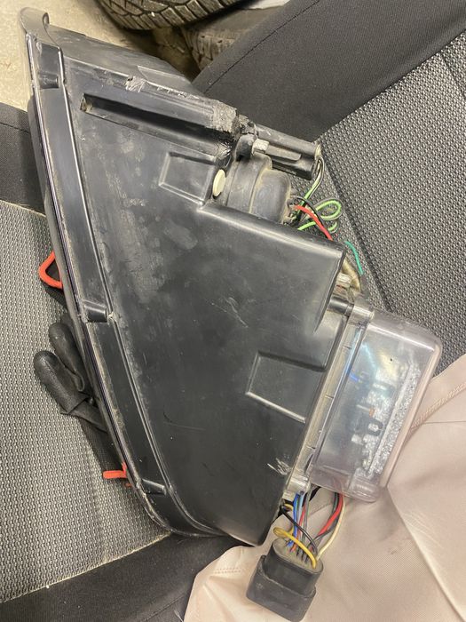 Ксенон фарове шкода октавия 2 2006г