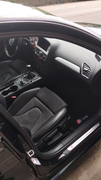 Audi A4...B8  2010
