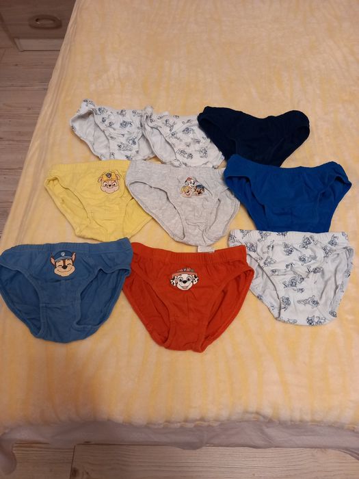 Чорапки,слипчета и потничета