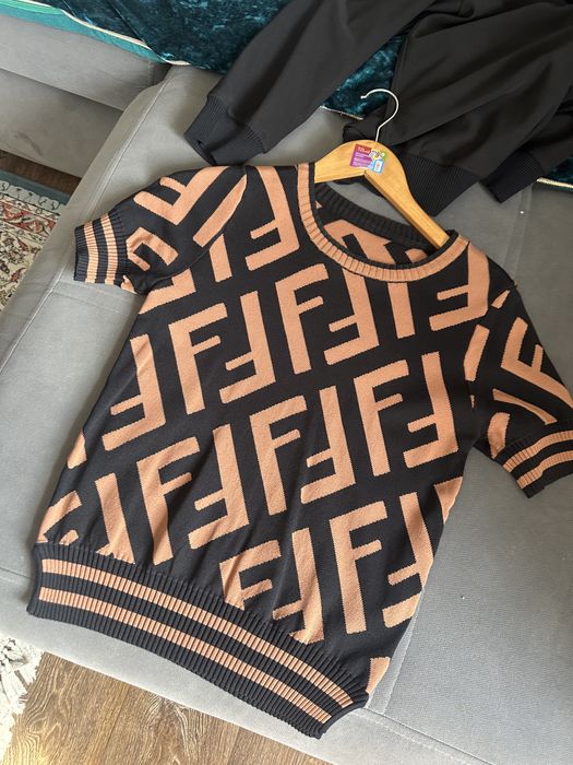 оригинал фенти кофта и футболка