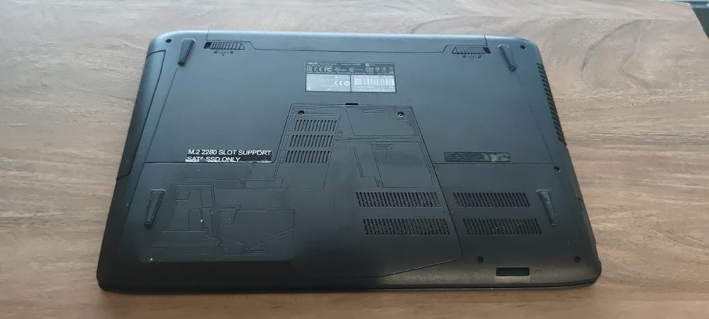 Vand sau schimb pe argint