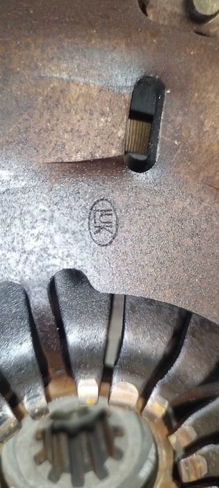 Притискател и феродов диск за BMW модел e39 /маховикът е продаден/