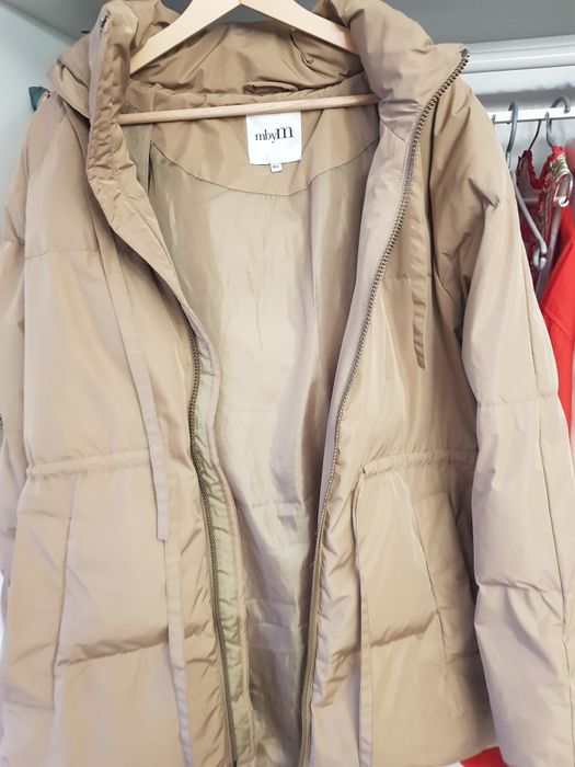 Geaca de iarna mbym, marca daneza, marima M/L