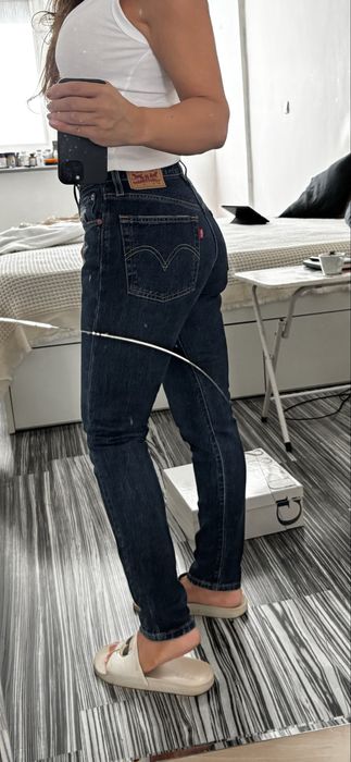 Levi’s 501 Slim fit 24