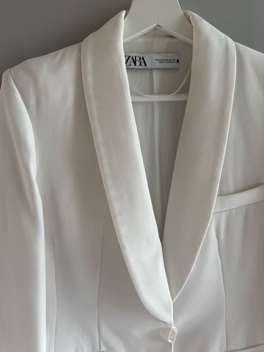 Бяло сако “ZARA”